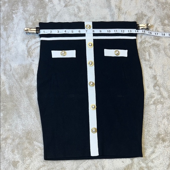 Bebe Black and White Knit Button Set - Picture 9 of 15